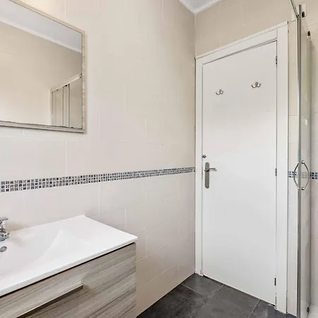 Esmerelda Sun فيلة