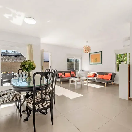 فيلة Esmerelda Sun